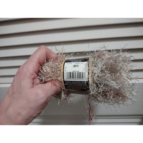 Lion Brand Fun Fur yarn 5 weight Sandstone 5.25 oz total weight 192 yards length - Picture 4 of 6
